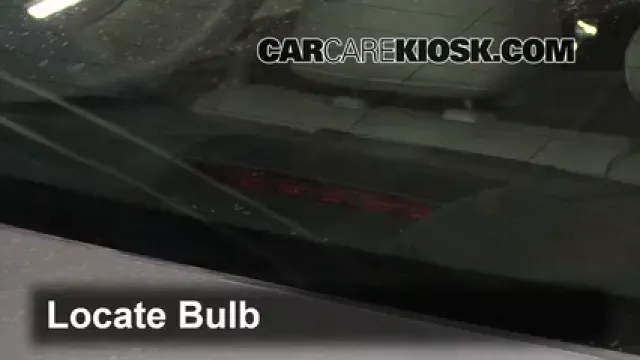 2013 Hyundai Sonata Limited 2.0L 4 Cyl. Turbo Éclairage Feu de freinage central (remplacer l'ampoule)